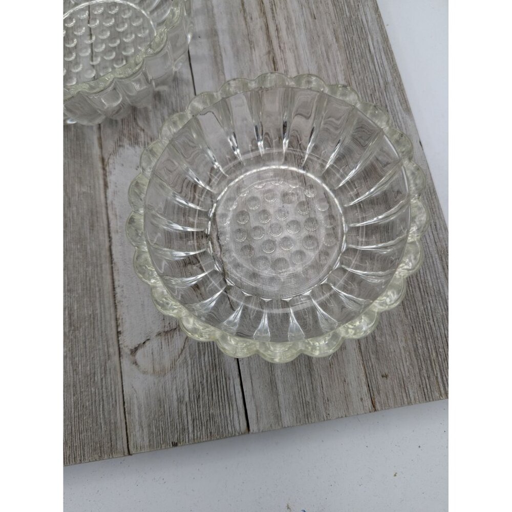 Vintage Jeanette Glass Berry 4 Dessert Bowls Clear - Picture 4 of 9